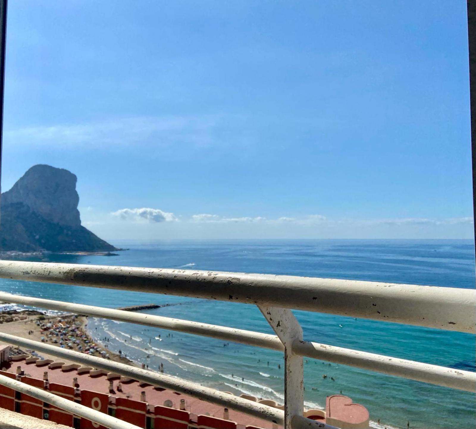 Seaview Apartment Playa De Oro 13Rd Floor Con Parking กัลเป ภายนอก รูปภาพ